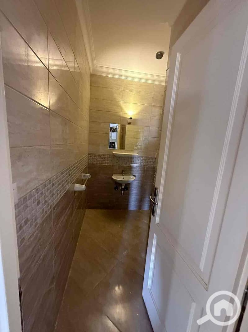 11 acfa4289-8883-46c1-b179-64b947ba48ce. jpg