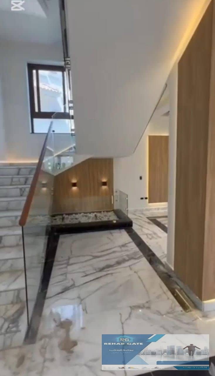 9 65bd801b-e5d1-485b-a909-cfec2c92280a. jpg