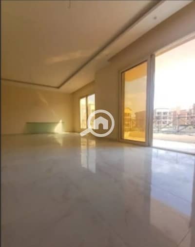 شقة 3 غرف نوم للايجار في الشيخ زايد، الجيزة - IMG-20251108-WA0227. jpg