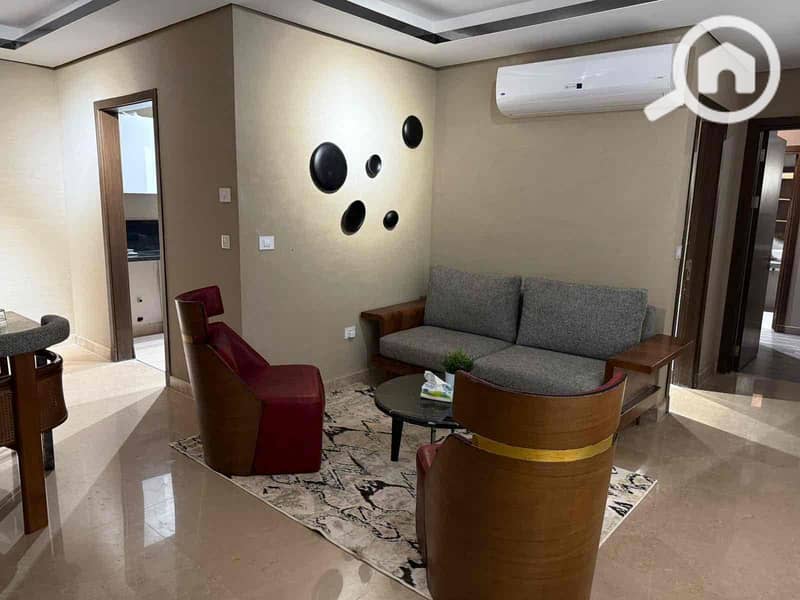 4 e517a9ab-446e-4f16-a1a3-3173fa3c978e. jpg