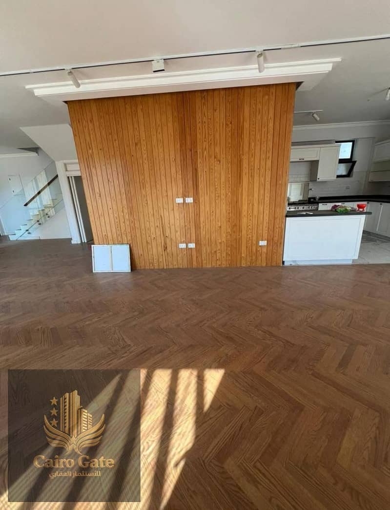 2 0afee0fc-e7fb-400e-a3d7-a611a6476112. jpg