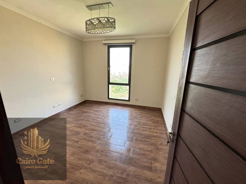 9 28508b30-2dff-4b5a-9152-d458d2d5f4cb. jpg