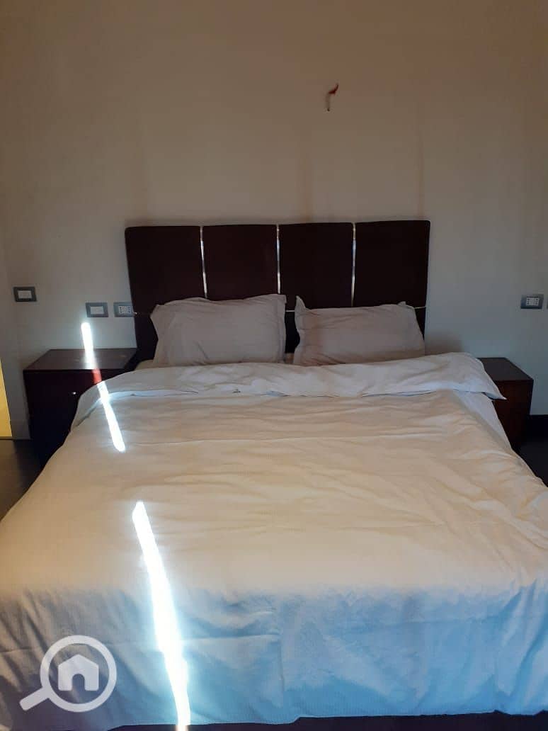 4 2b847599-dd51-442c-a5a5-18066b5ef223. jpeg