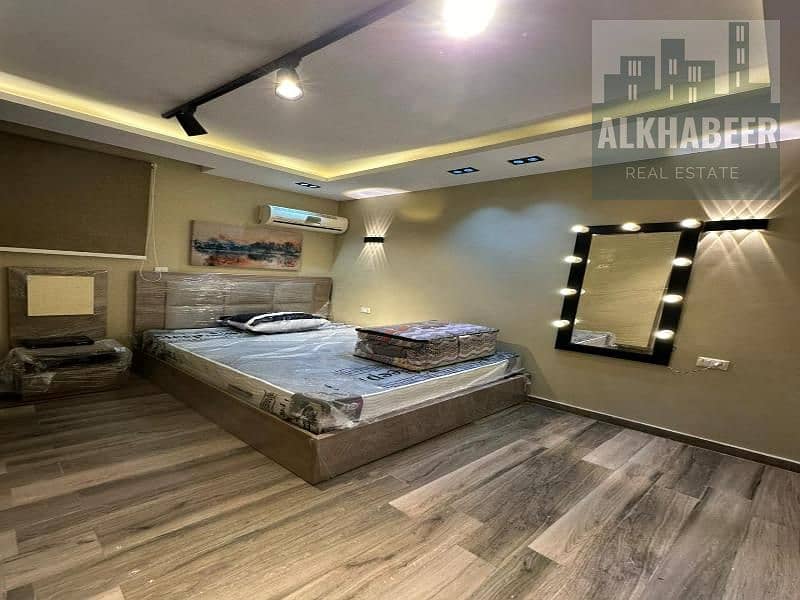 2 45fc1868-ffdf-4a58-a5cb-a02b32524a17. jpg