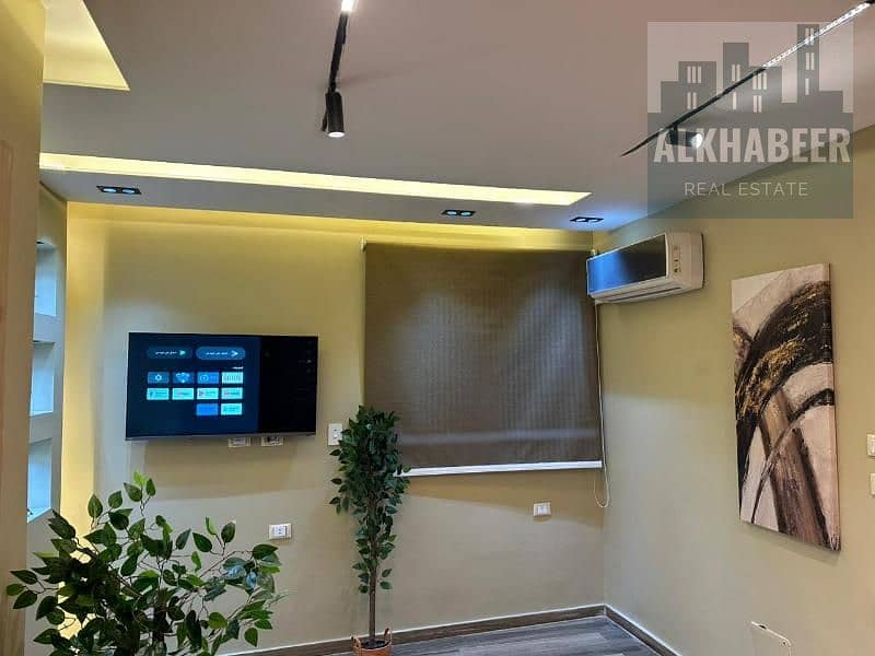 6 f2597003-94b6-4f56-b72e-2eba97c46b1a. jpg