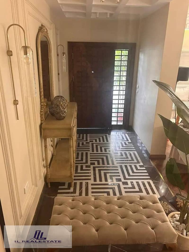 8 FB_IMG_1762608370004. jpg