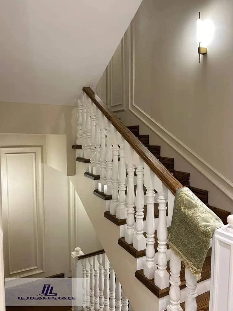 9 FB_IMG_1762608367515. jpg