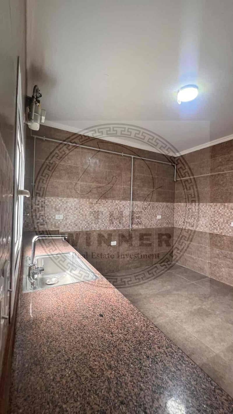 9 2535bbf7-b2a8-406b-b06a-6f12dde67ffe. jpg