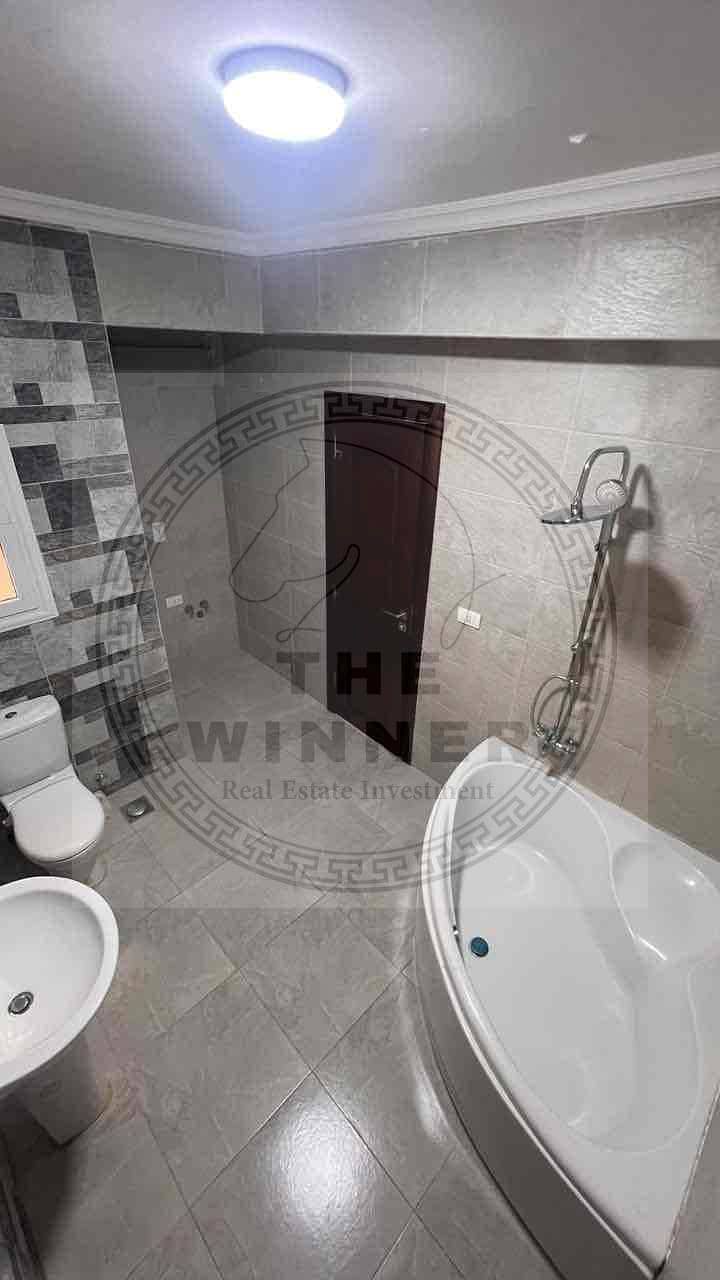 11 fc8f4867-2df4-45ed-9620-10d03e1f2ede. jpg