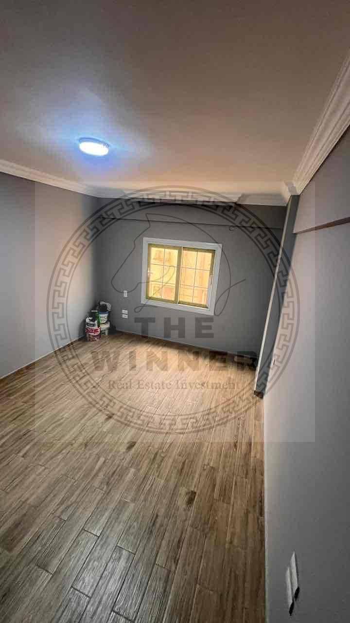 13 068babf5-73a0-4882-b1b2-43a90c39b39b. jpg