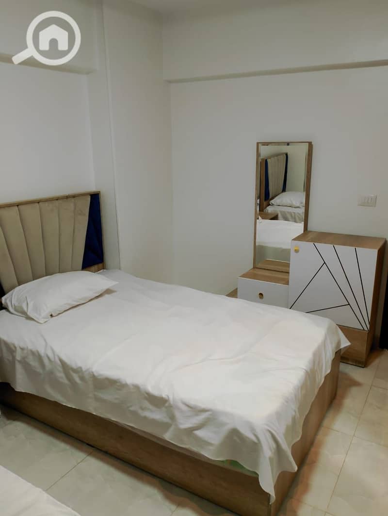 4 0a8486ac-0dba-41f4-8f61-56433642f905. jpeg