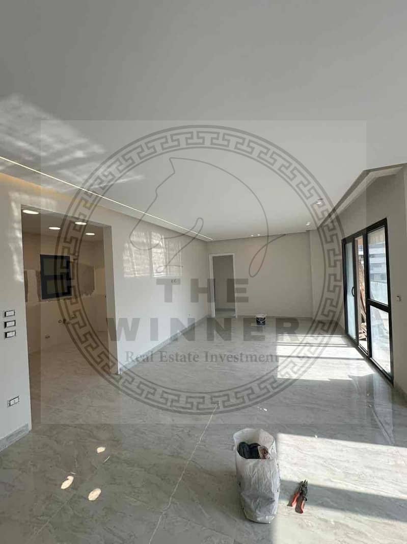 11 50293757-65ff-4926-b5f5-3a8f620da734. jpg