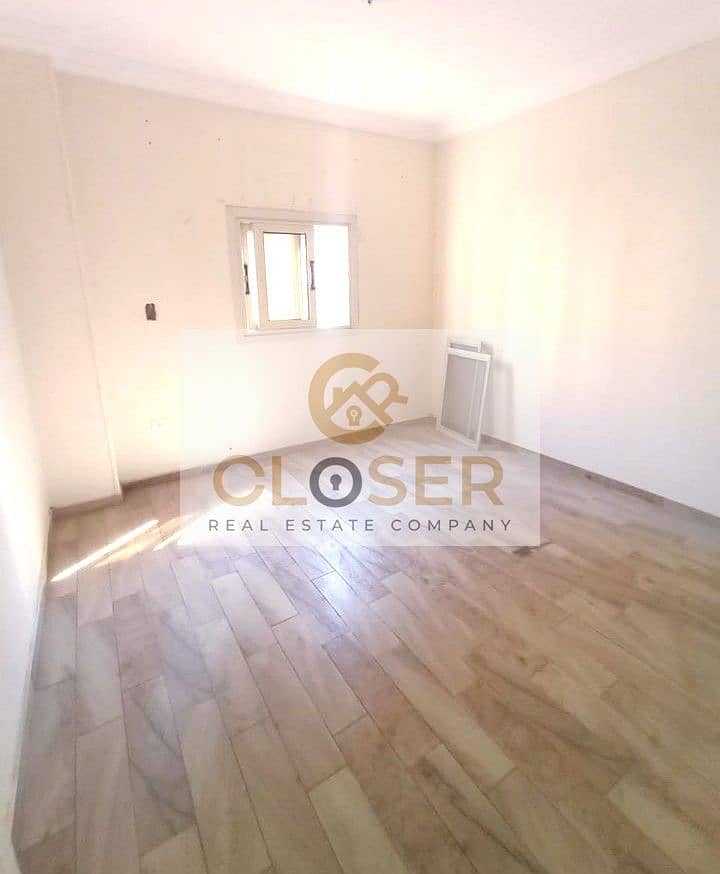 10 cfb1a92a-b8e9-4c7e-bb78-4d5eb2f7ec93. jpg