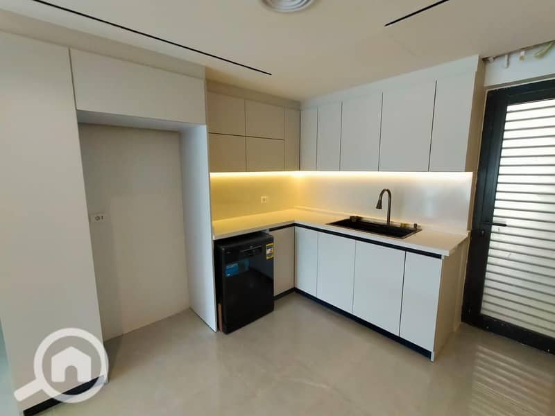 6 WhatsApp Image 2025-11-08 at 3.43. 47 PM. jpeg