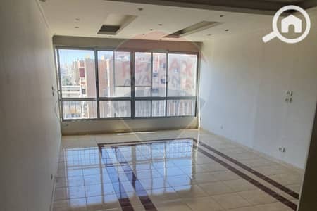 شقة 2 غرفة نوم للبيع في سموحة، الإسكندرية - 1. jpg