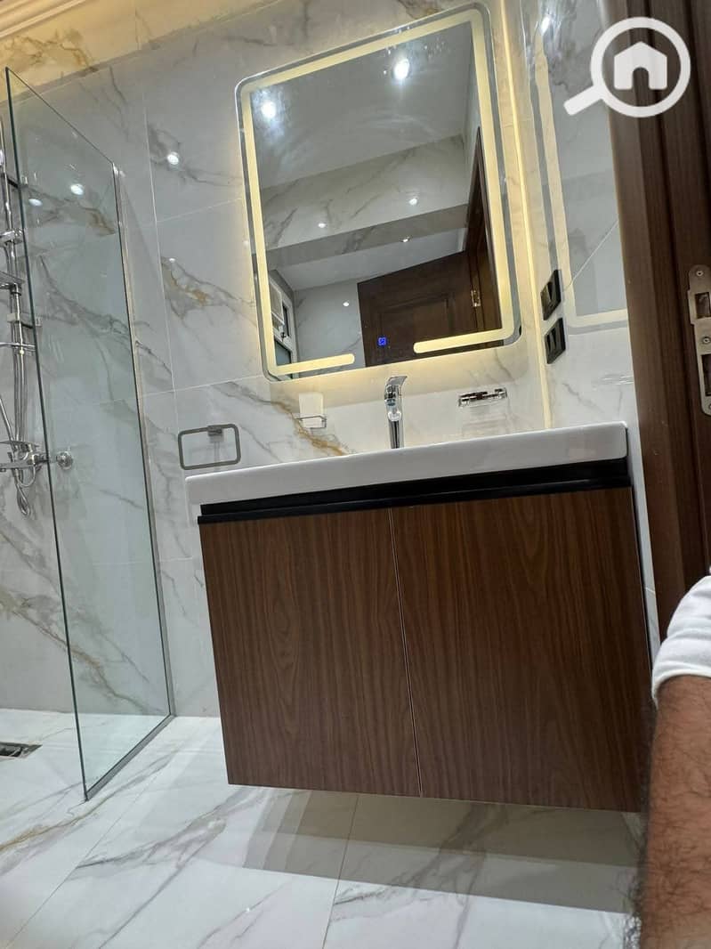 13 92cb1e35-9763-4586-a3ab-376a3f6c9dbf. jpeg