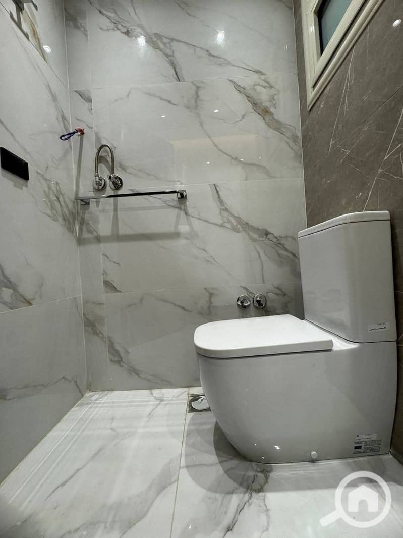 14 a7d650a2-27b5-4ad7-88c3-4b28bc9a577f. jpeg