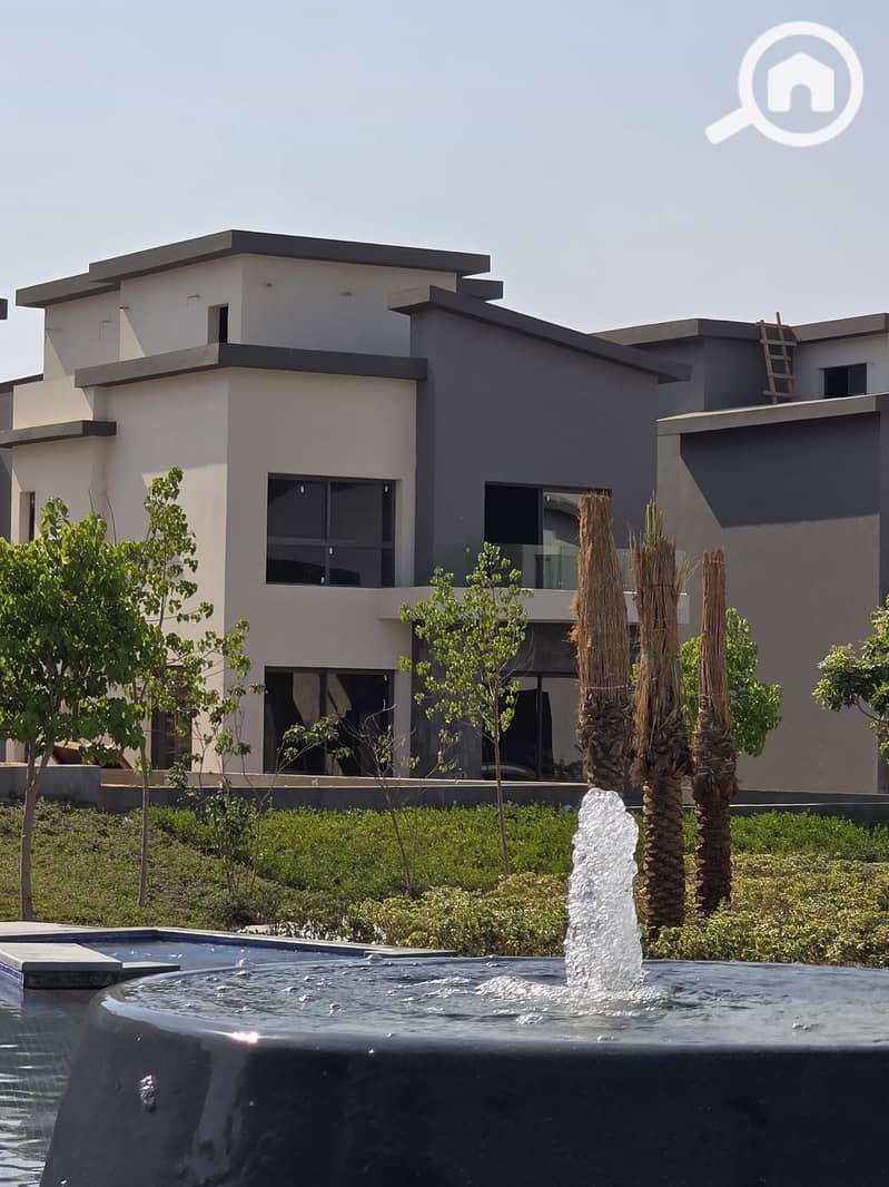 4 48b13f3d-dada-4349-9de5-5b8d5953e79c. jpg