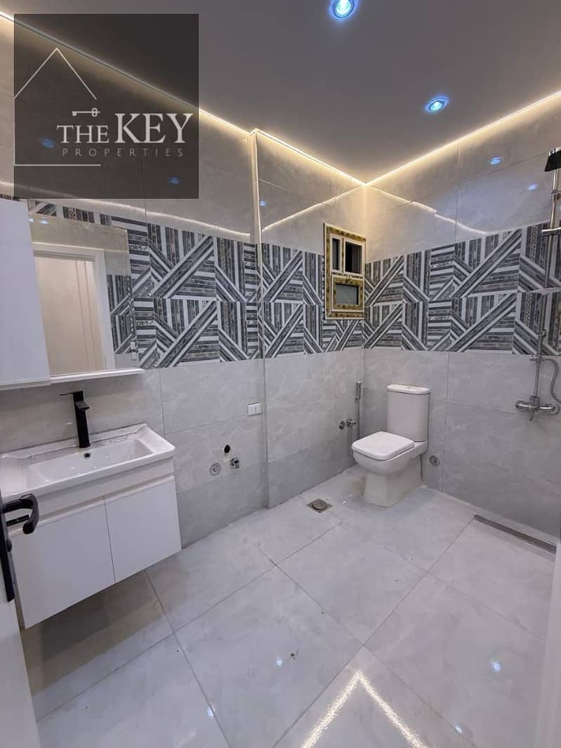 6 WhatsApp Image 2025-11-08 at 12.55. 21 PM (1). jpeg