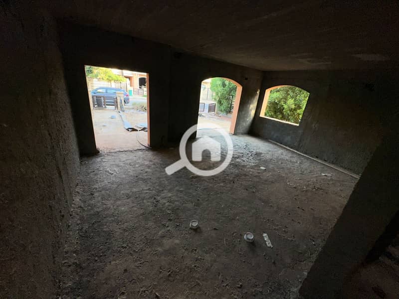 10 987fd4cd-ce9d-4499-880e-0cb6f4fb1ae4. jpeg