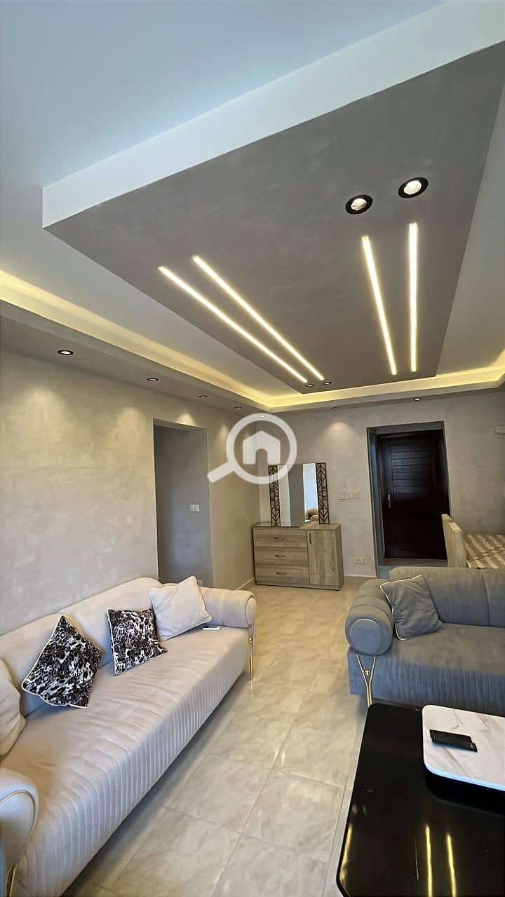 3 2fe9659b-c6f8-4c90-964b-072f574beb97. jpeg