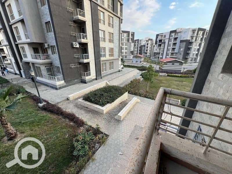 2 e608d735-a436-4503-935c-c489caf95249. jpg