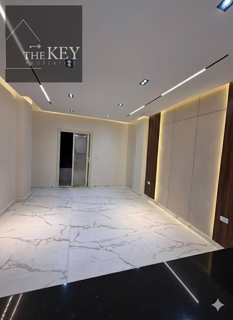 7 d92af361-795b-46ab-a2a9-7a50c2561880. jpg