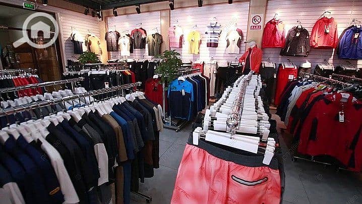 2 pngtree-clothing-store-image_827082 (1). jpg