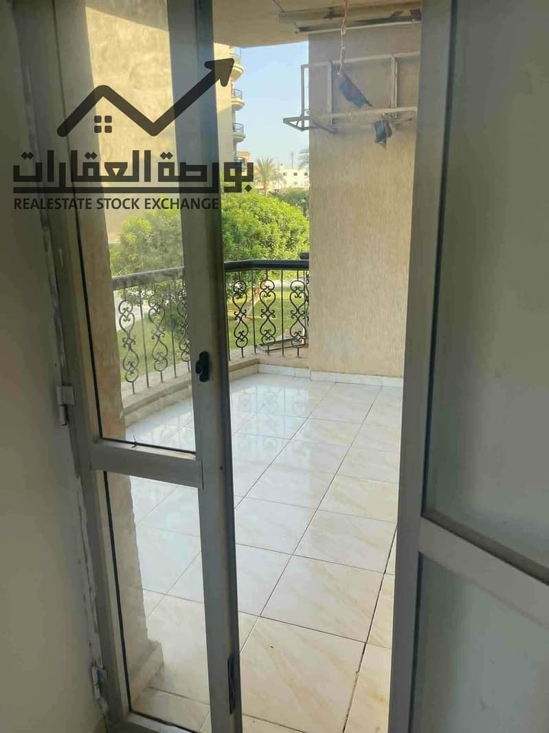 11 b7ebc2ae-3ee0-401a-a73b-73f49c9a8c74. jpg