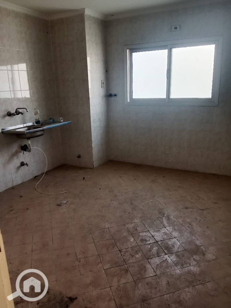 11 e31174e8-da00-467d-8868-80dd9b6642fa. jpeg