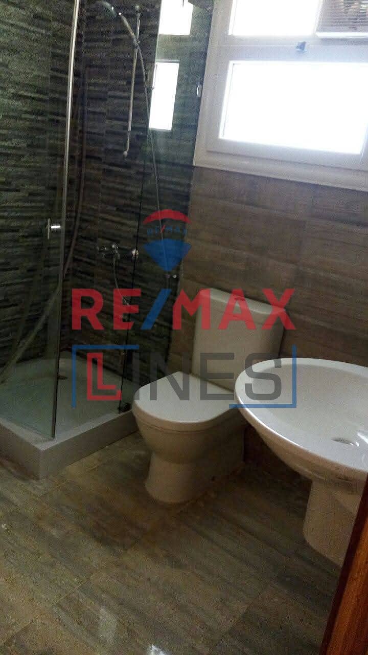 4 7d391494-ecae-4967-b42a-3ce42c849785. jpg