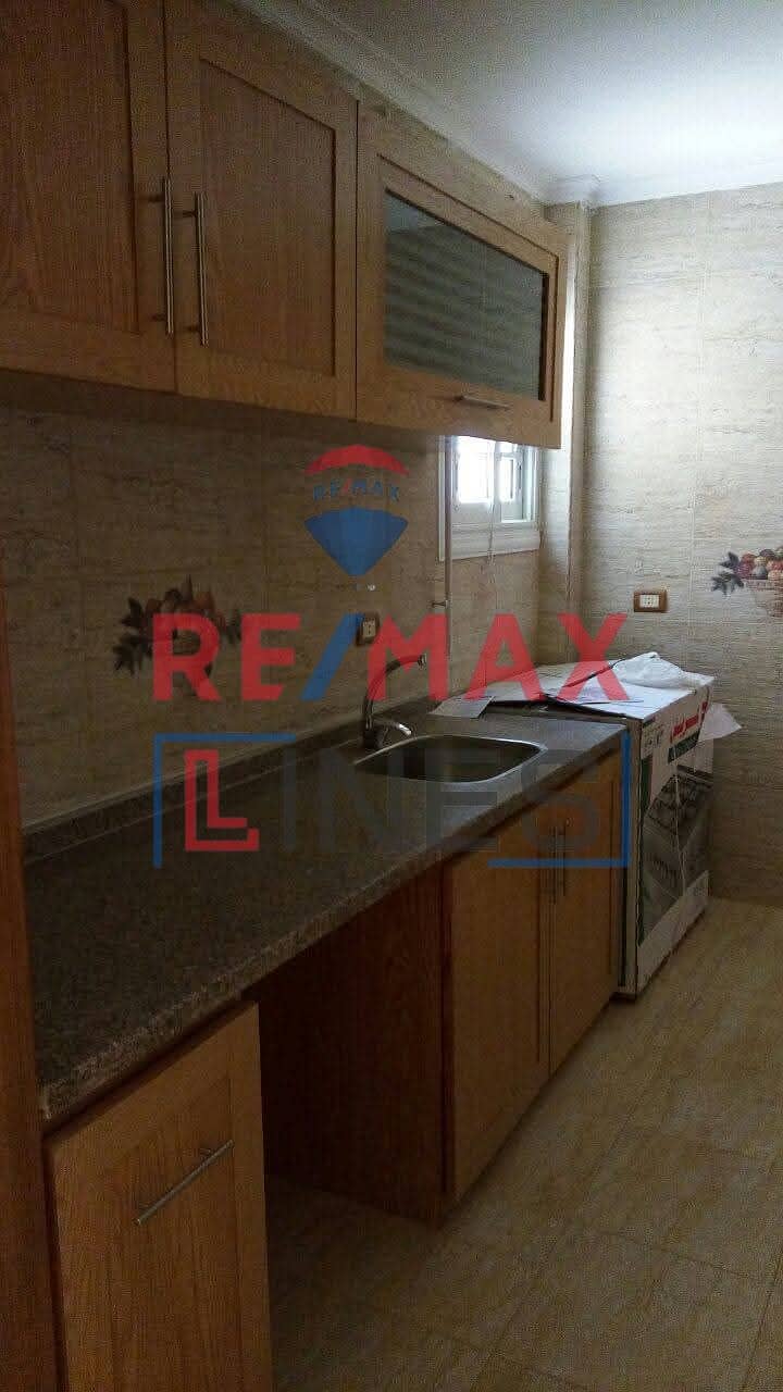 7 9dce3949-790a-416c-9c53-a0f9597d5e02. jpg