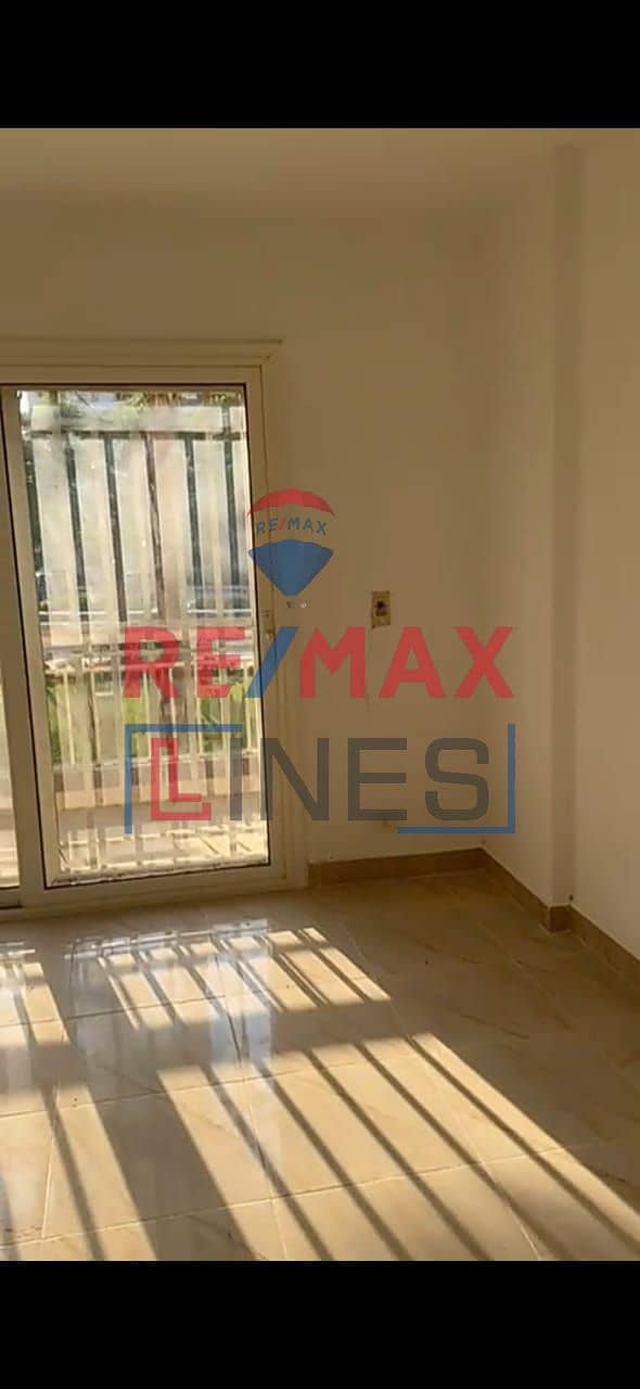 4 c3eb6d7f-fc06-479e-9795-f8683f586dc2. jpg