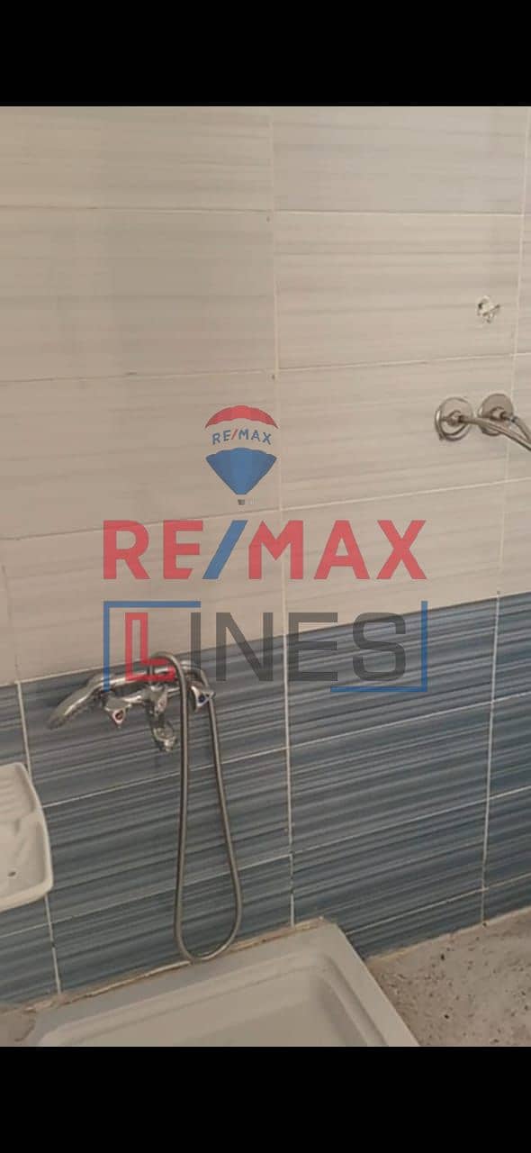 10 ec7c087d-9902-4c55-bc3d-1f6f6304da64. jpg