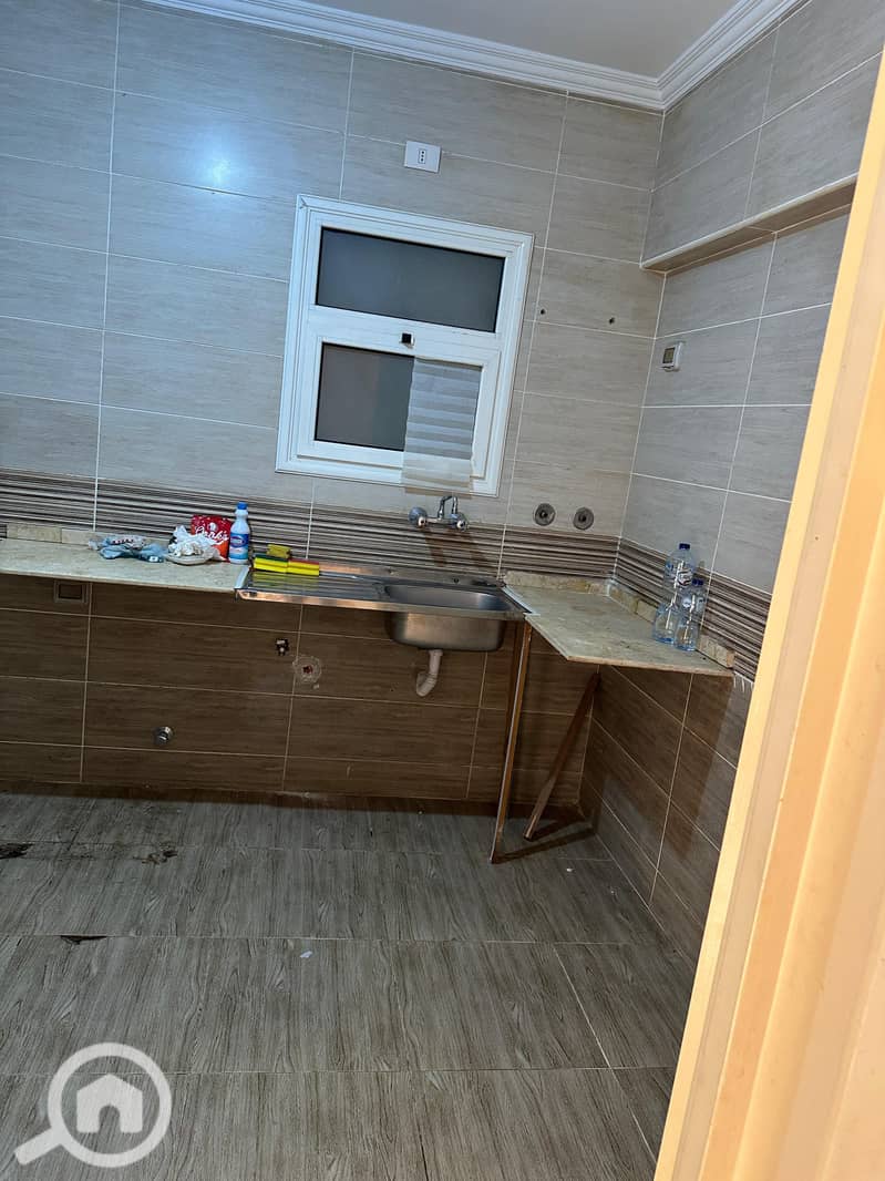 7 2cf6ed55-6a7c-4241-bd12-a5e12180ee72. jpeg