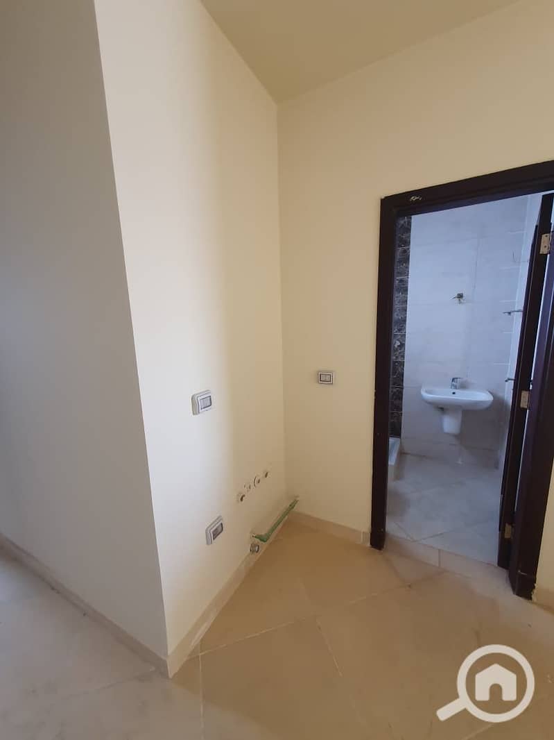 7 IMG-20251108-WA0075. jpg