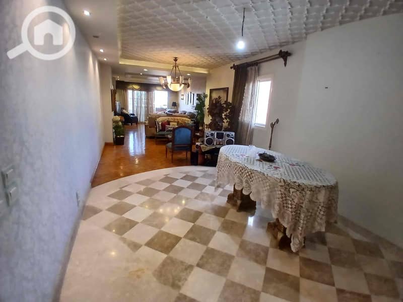 13 8bc84750-f0e8-405c-85ec-2ea68b07dd4b. jpg