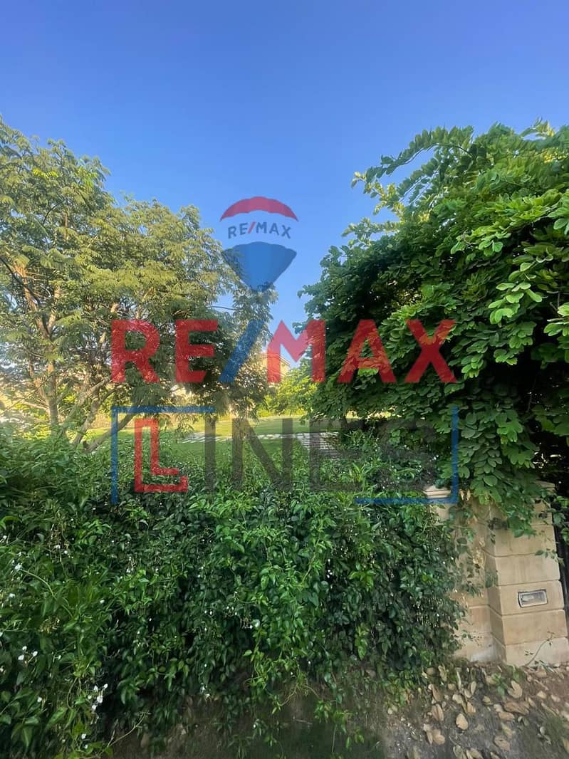 2 e490edb0-2417-4da9-825e-4f1661a11a94. jpg