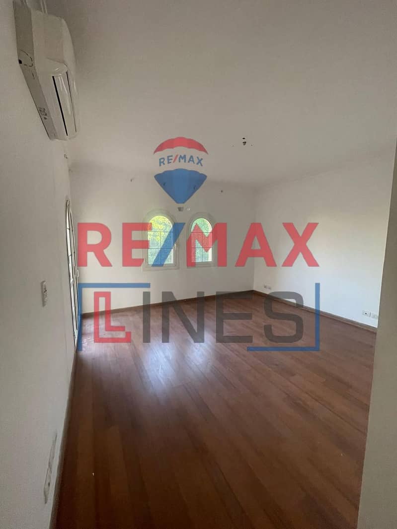 15 c6b85dde-1a69-44fd-b47c-60864a667fa9. jpg