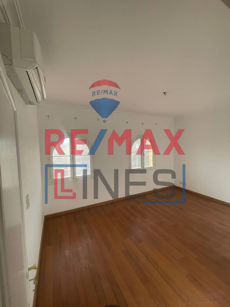 17 0638816b-7d6d-4e51-8000-7381313bbabc. jpg