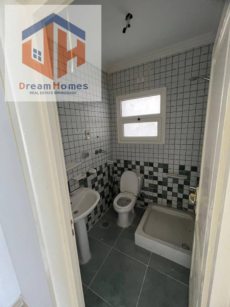 8 e3c1dd07-4823-410a-9baf-b54f287e4685. jpg