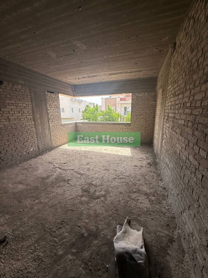 6 12c04e39-57c9-4c0c-8eef-9c11068d770e. jpeg