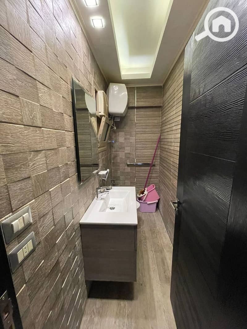 11 e55b23dd-66e8-4c9a-bebe-715aba3aa979. jpeg