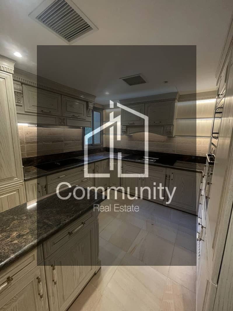 4 79a0f762-b503-43e0-8262-738fa3cfbf96. png