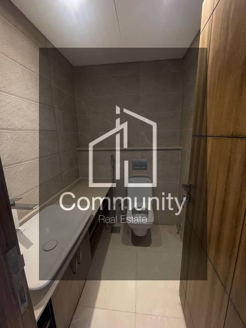 7 7faf559e-cb33-4a6a-b833-aa3c73091d15. png