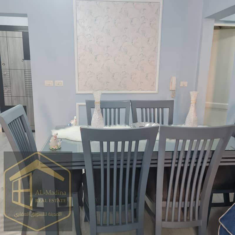 4 0a970ad0-1f0a-4ed9-a263-8d8d80d7dfcd. jpg