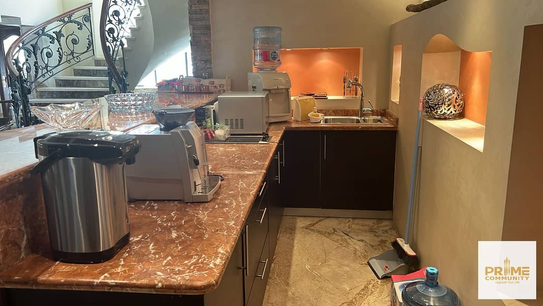 10 WhatsApp Image 2025-10-14 at 19.18. 23_e44e9cee. jpg