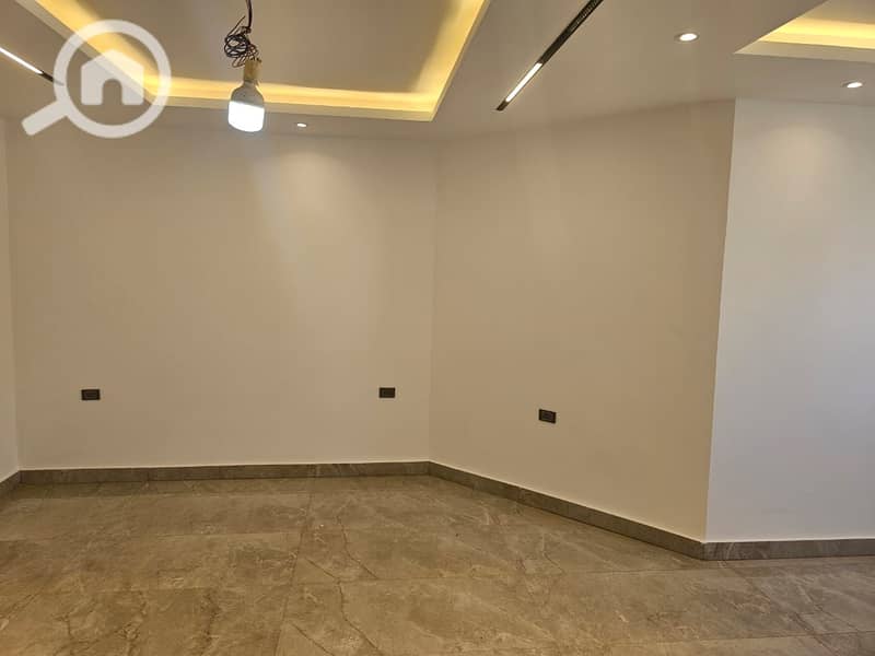 12 WhatsApp Image 2025-11-04 at 3.32. 57 PM (4). jpeg