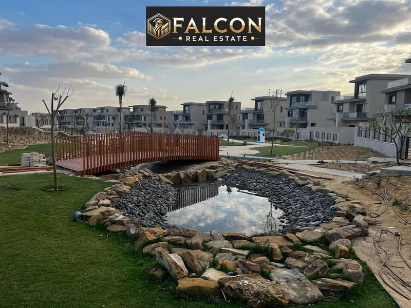 10 d570c680-9b4d-459d-9841-45cb76802e15. jpg