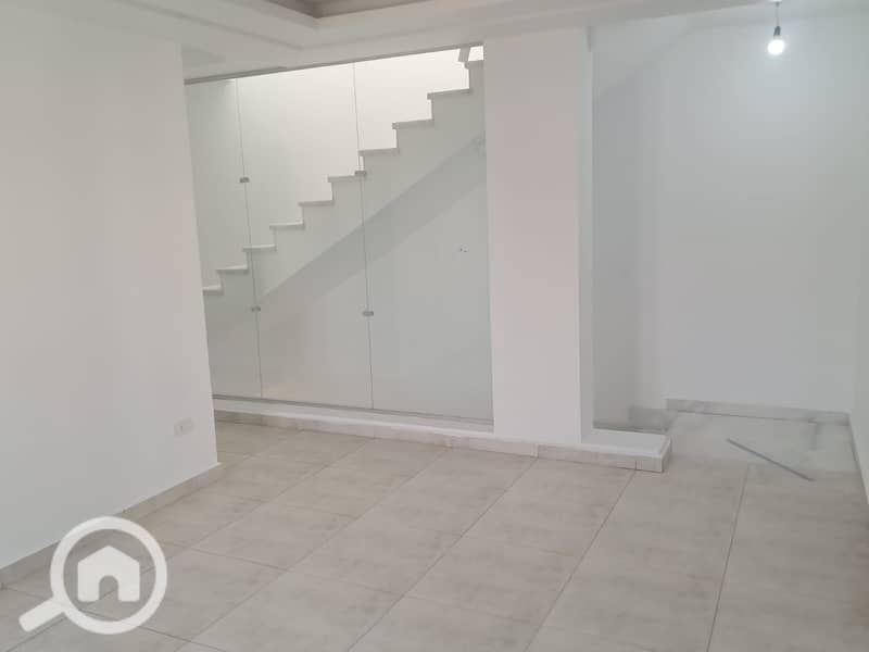 10 WhatsApp Image 2025-10-19 at 8.55. 39 PM. jpeg